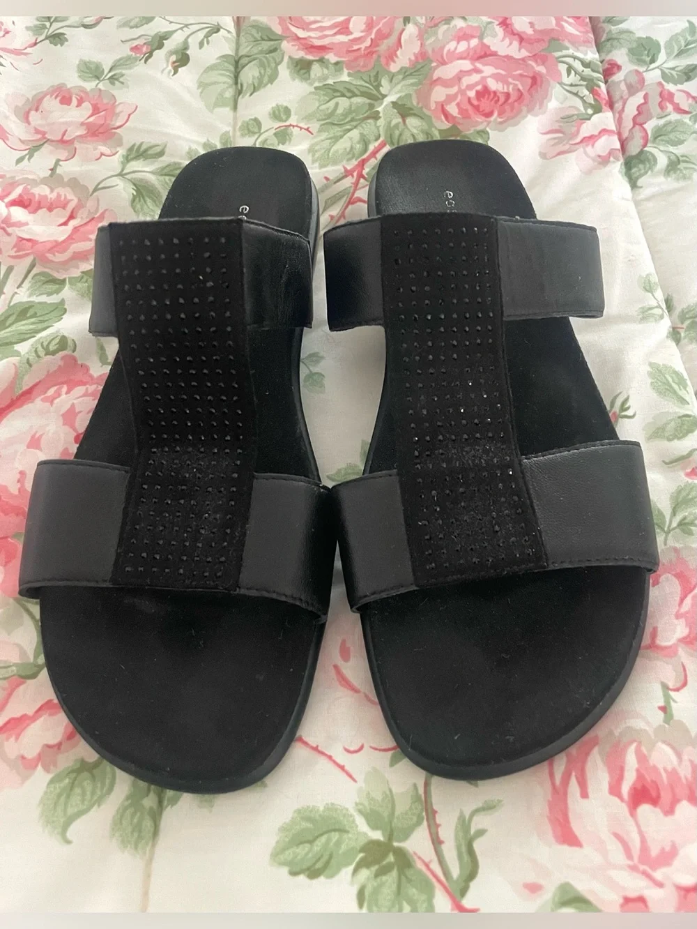Easy Spirit Slide Sehaddie Black Leather w Rhinestone Wedge Sandals Sz 8 - Picture 3 of 6